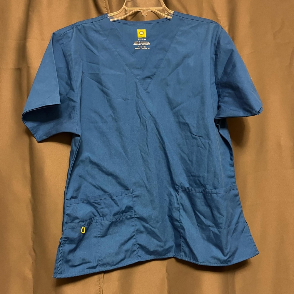 Wink Origins Women's The Bravo V-Neck Top #6016 in Royal Blue - Picture 2 of 12